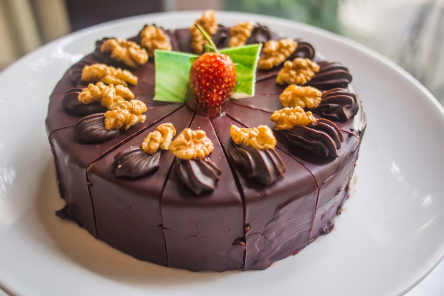 Keva - Recipes - Cake - Chocolate Walnut Cake